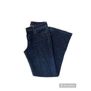 The Limited Jeans.‎  Size 8 long.
